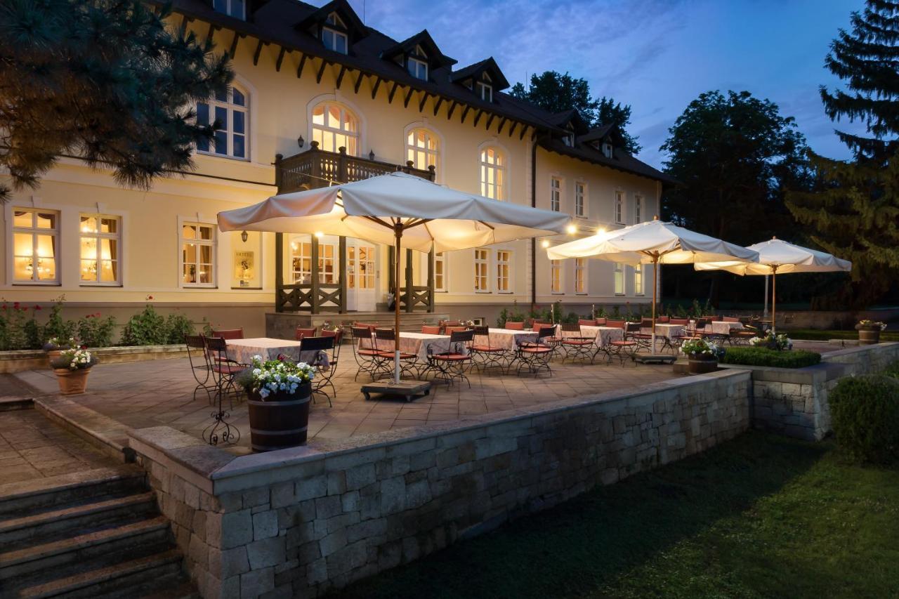 Castle Hotel Grof Degenfeld Tarcal Exterior foto