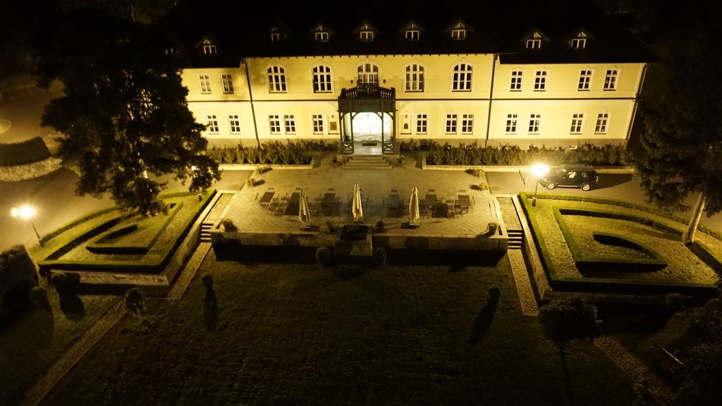 Castle Hotel Grof Degenfeld Tarcal Exterior foto