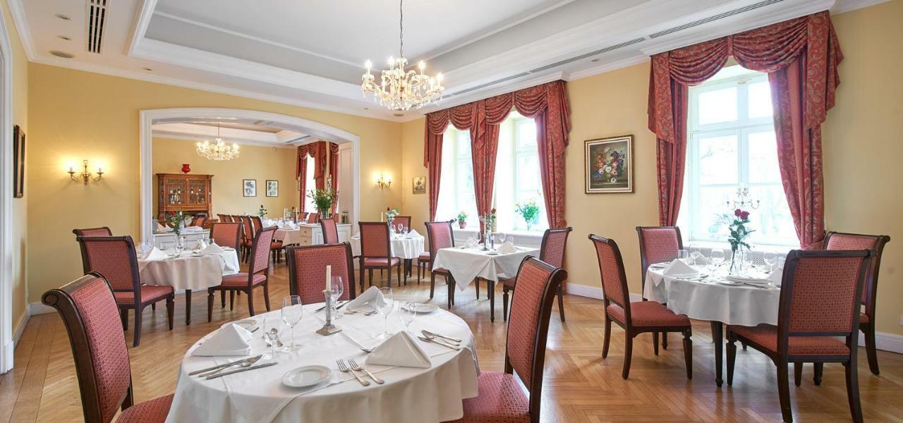 Castle Hotel Grof Degenfeld Tarcal Exterior foto